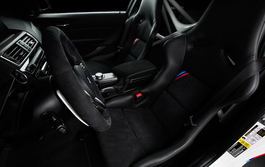 Детали интерьера BMW M2 Coupe by IND 2016 года  (фото 20 из 37)